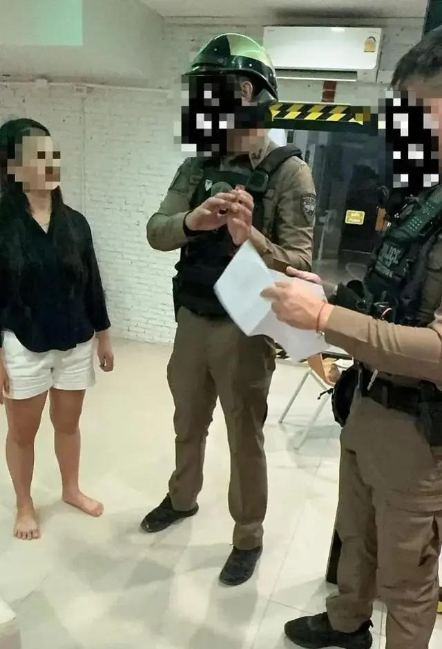 清迈按摩出事了，游客遭罪了泰国按摩变性侵，大哥太惨了！