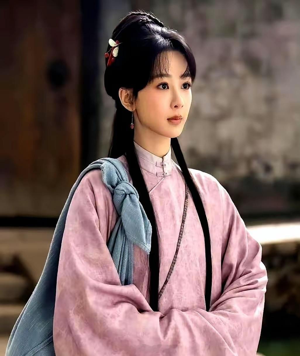 杨紫拒演《兰香如故》这事儿，简直是娱乐圈最精彩的职场避雷教学！最近这事又被翻出来