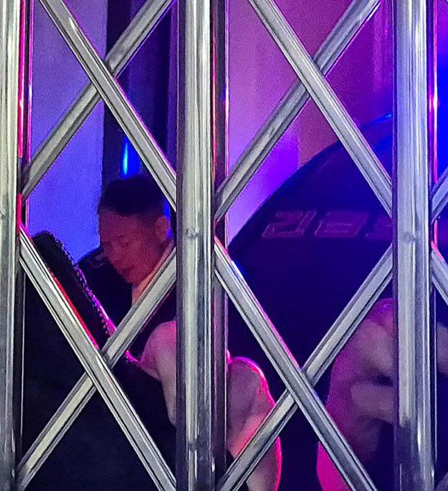 尹锡悦作为证人出庭，在65岁生日当天，向现场的军方干部和警方人士表示抱歉。这一句