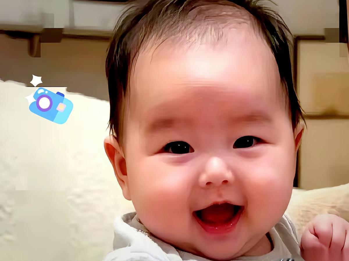 马筱梅直播无意曝光暖心画面，年幼弟弟唯独对小玥儿格外偏爱，血缘羁绊藏不住马