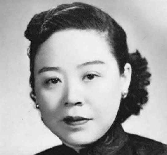 1930年，副官看白崇禧生活“寂寞”，把未婚妻王氏送来伺候白崇禧！可没想到，王氏