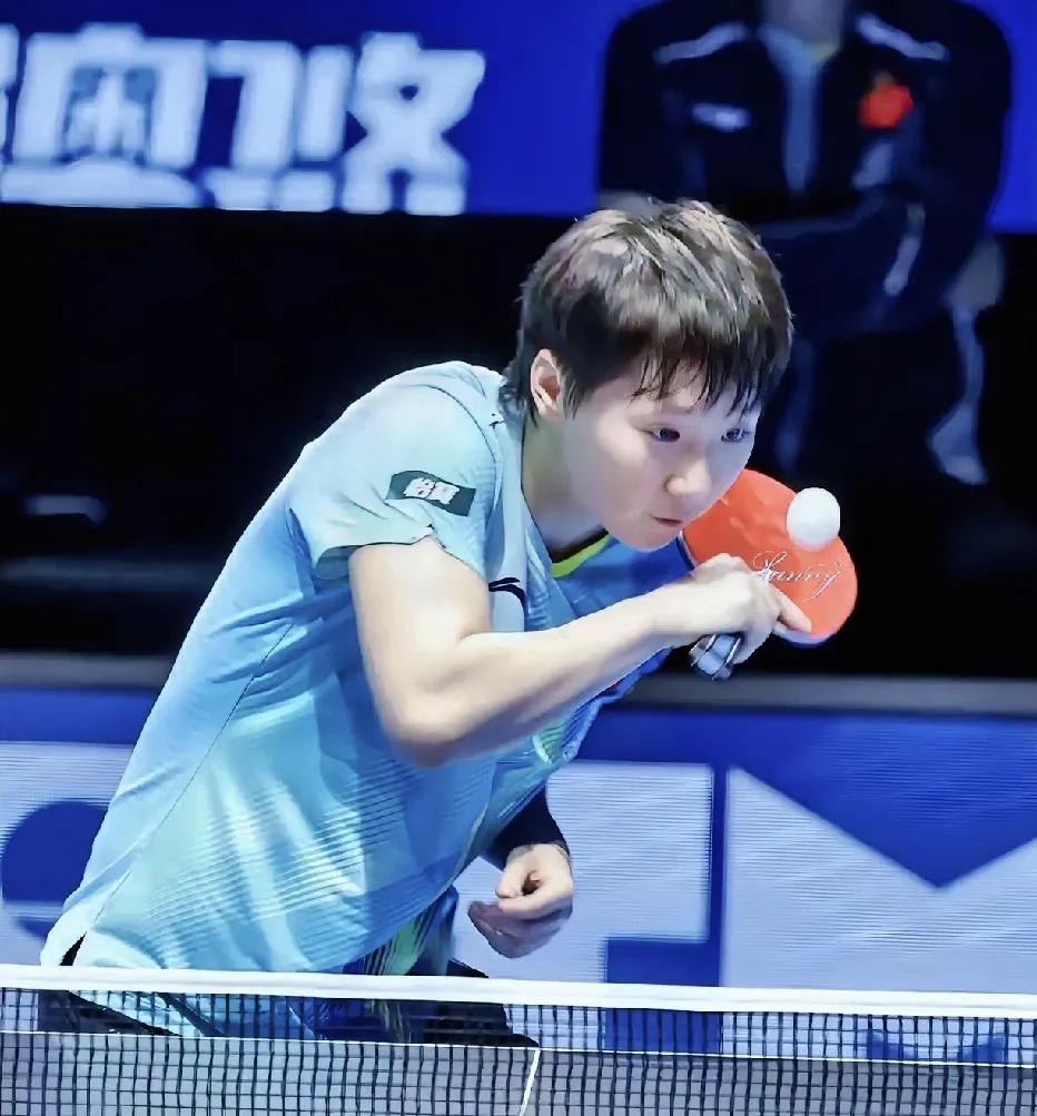 谁看王曼昱这场球能忍住不心疼啊！和桥本帆乃香鏖战八十多分钟，全程都是磨人的消