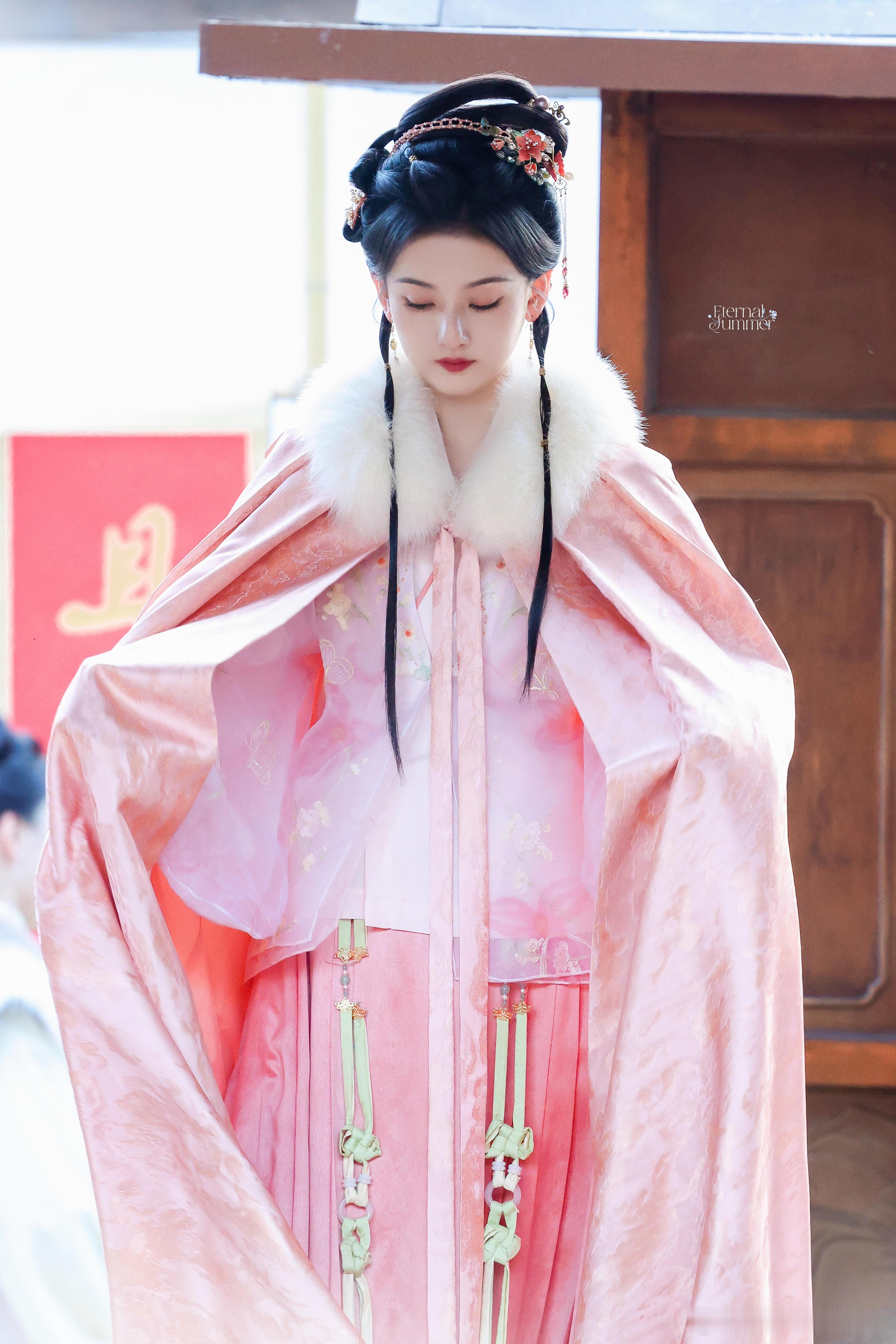宋祖儿表妹实在娇俏…..芙蓉粉面​​​