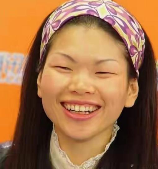 43岁吕燕貌美如花，63岁法国老公已萎缩，然而却嘲笑她身材肥胖？