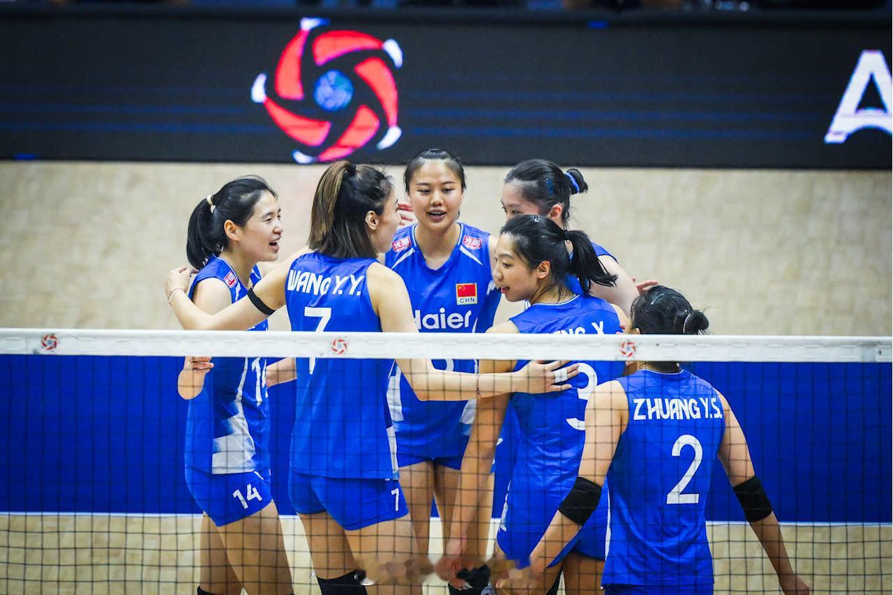 【女排亚锦赛中国小遇险情3-0零封伊朗两连胜提前晋级八强】#2026女排亚锦赛##中国女排vs伊朗女