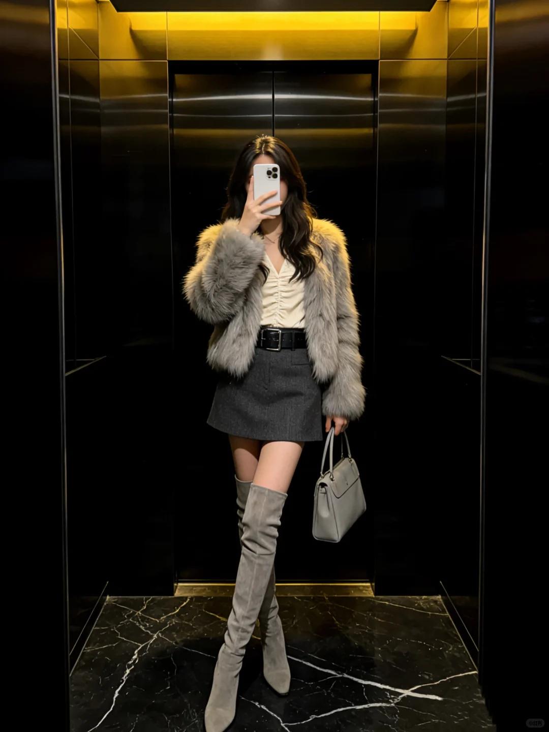 如何穿搭显得淑女一点皮草➕靴子短裙！拿捏冬日气质姐姐穿搭