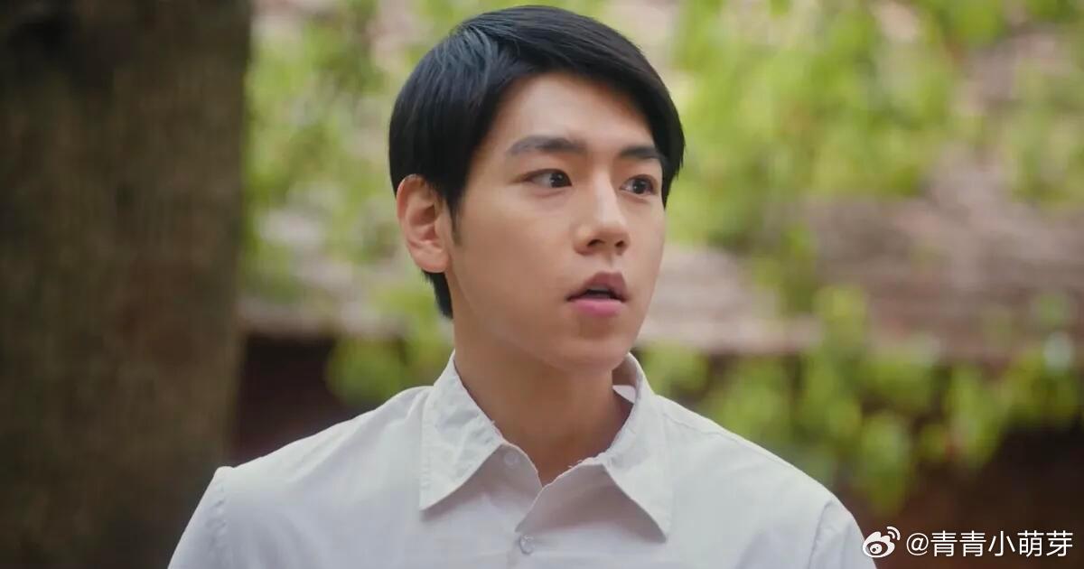 在《纯真年代的爱情》里，最会说话的既不是浪漫的方穆杨，也不是禁欲系姐夫瞿桦，而是