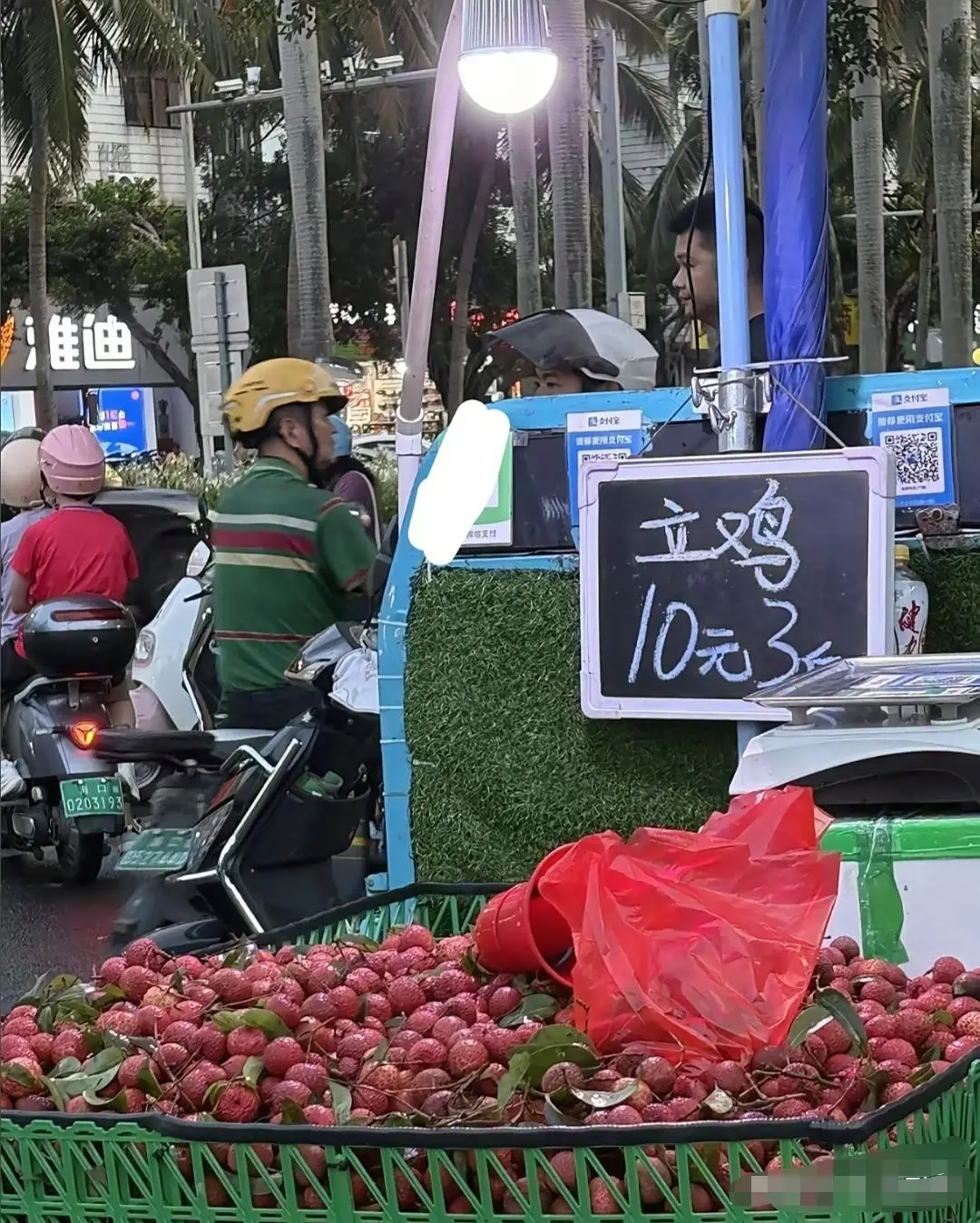 看看吧，没有文化弄笑话了吧！