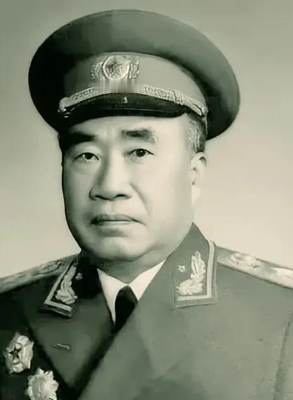 墨浓笔酣1975年3月6日，诗人李瑛来探望朱老总。几年来，李瑛