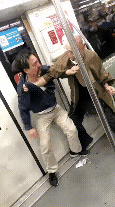 出门在外火气咋都这么大，旅途的快乐从何而来，所以文明出行你好、我好、大家好，不好