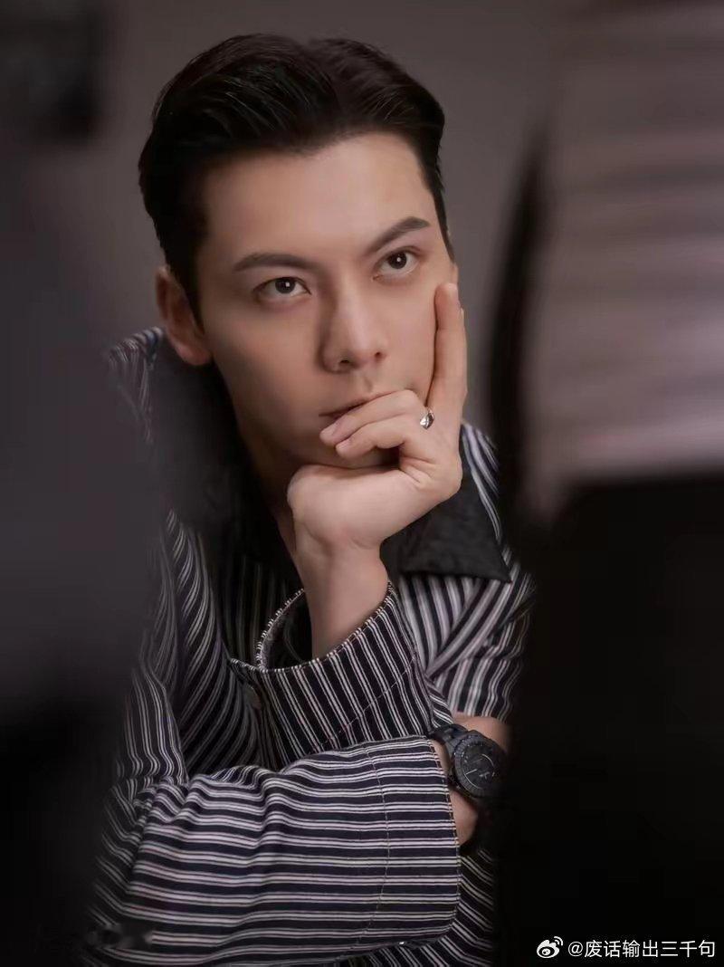 陈伟霆说:全世界男人都这样，这句话是陈伟霆在某次采访聊到男生的普遍行为时提出的观