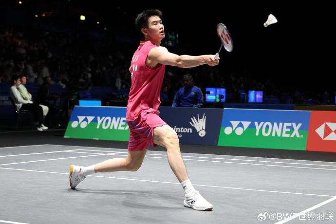 2026瑞士赛半决赛国羽外战2胜1负，李诗沣痛失好局2026年瑞士羽毛球公