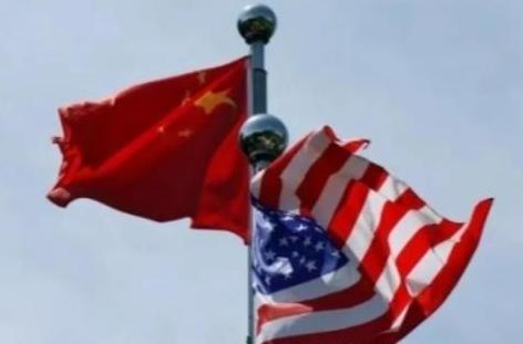 一旦中国今天清空7307亿美元美债，明天，我们自己的出口企业，就将接不到一张新订