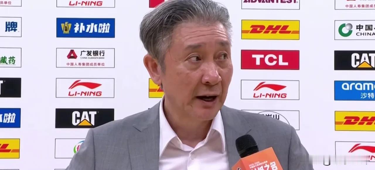 本以为是深圳队的最后一场比赛，结果深圳队偏不信邪，借主师之利，全队众志成城，通体