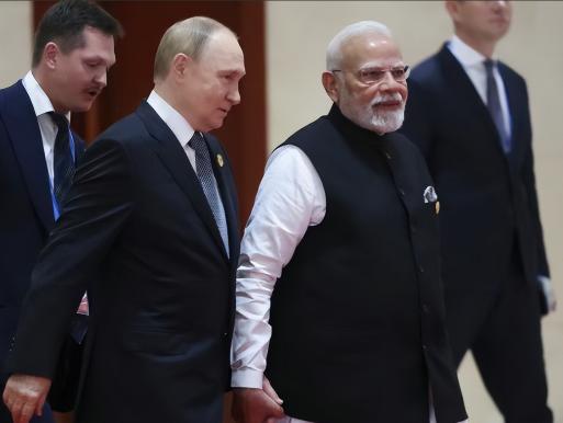 俄中之间的石油交易，突然爆出个大新闻，有贸易商偷偷透露，俄罗斯给中国的石油价格，