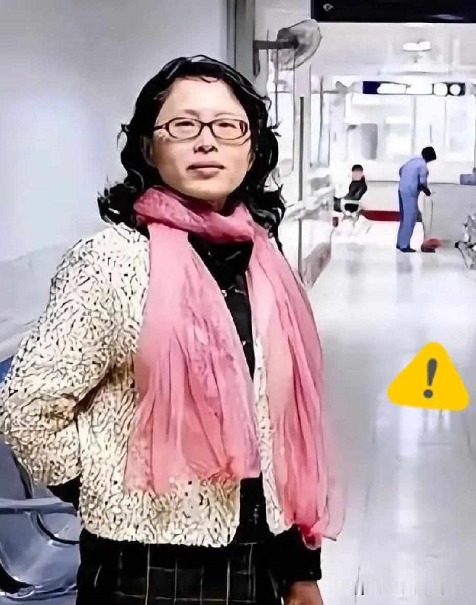 她曾是绵阳人民医院超声科主任，因为拦下不该做的心脏手术、揭发高价耗材和采购差价，