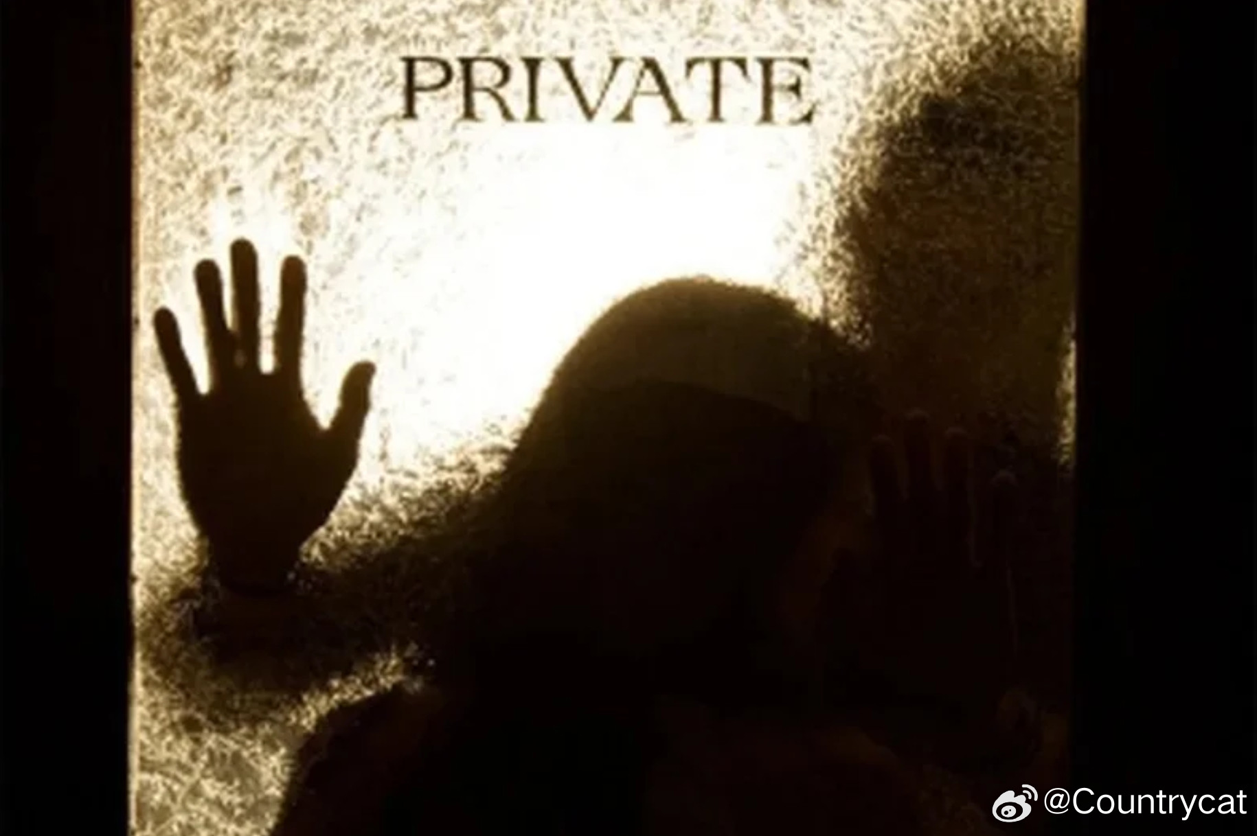 日本人妻疑似外遇酒吧男多次“单独相处数小时”！丈夫提告通奸求偿800万日元，结果