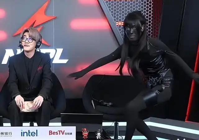 这场直播真有特色