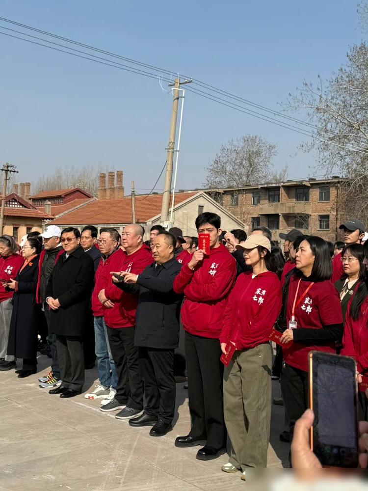 高满堂新剧放话要干翻《南来北往》，可你看井柏然那张脸真能演好七八十年代的梁家四郎