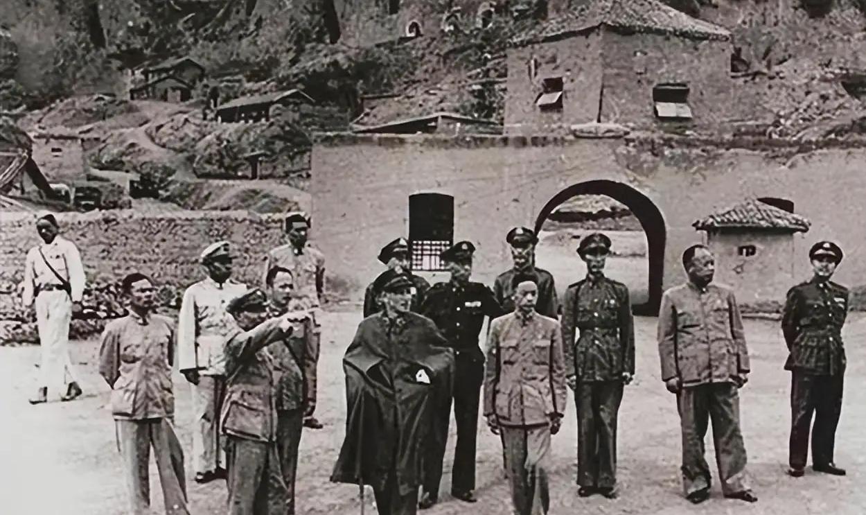 1947年，蒋介石来到延安，问一过路农民：你可见过毛泽东？谁想到，老农民的一番话