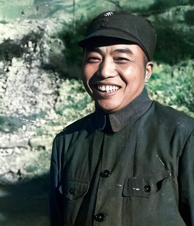 1937年，红军改编成八路军，共有三个师，彭德怀是副总指挥，他曾经这样评价说，八