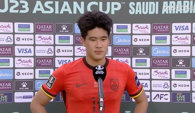 MVP表现! 彭啸打入制胜球战胜澳大利亚, 防守端贡献10次解围!