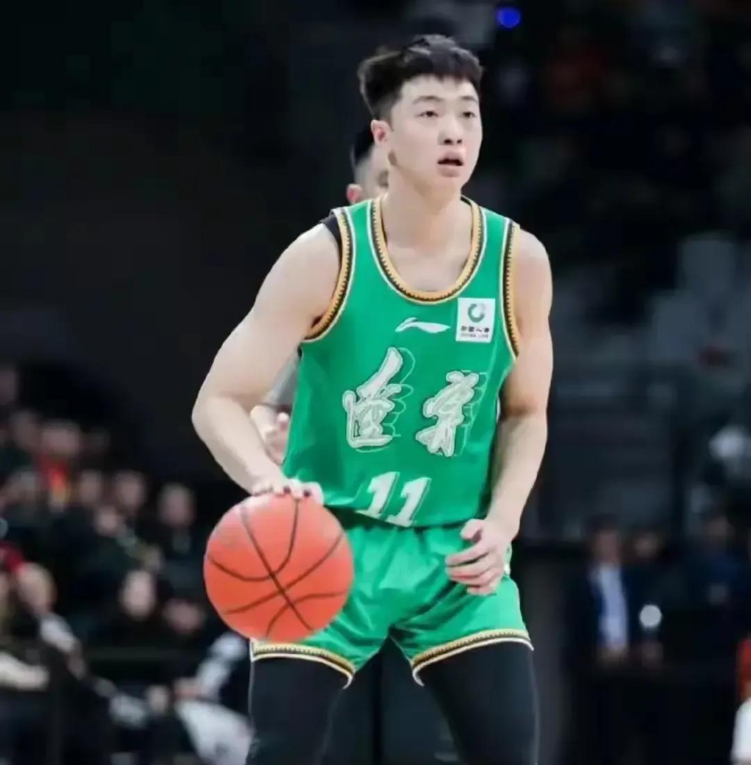 山风要走了，小豪的机会来了——由于林葳征战海外联赛，让南京同曦的外线有些捉襟见肘