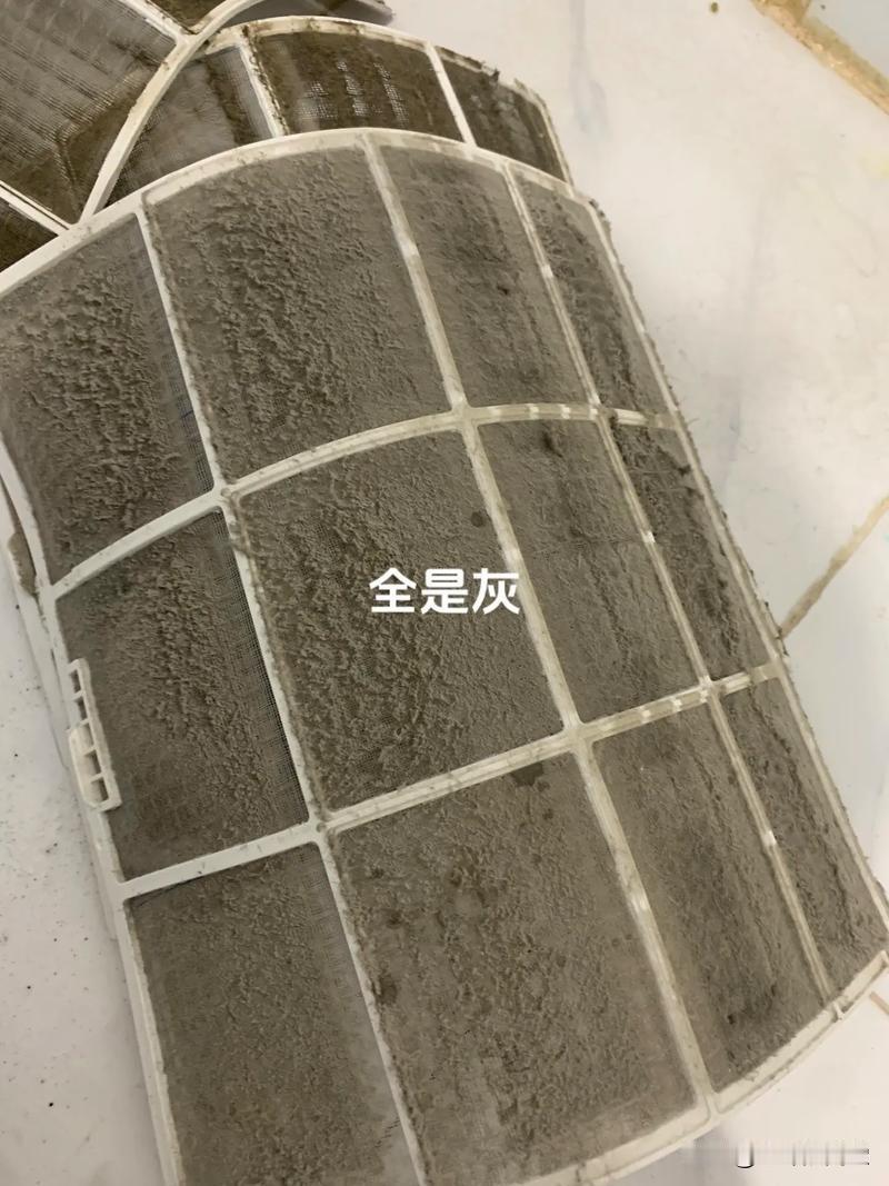 夏天一开空调全家生病！88%空调全是脏东西入夏气温节节攀升，家家户户迫不及