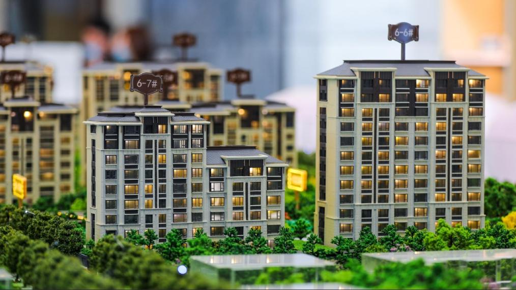 房地产是不是永远站不起来了？以后是不是只能靠“以租养税”了？简单说，房子正从