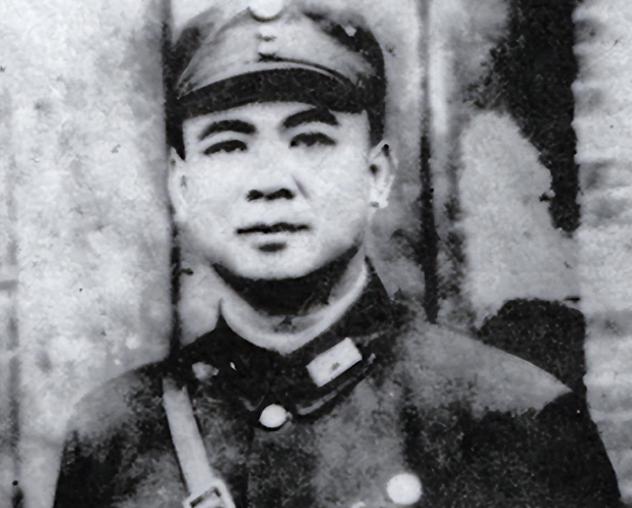 1952年，台北马场町刑场，一副担架被宪兵抬到行刑地，担架上的李友邦瘦得只剩一把