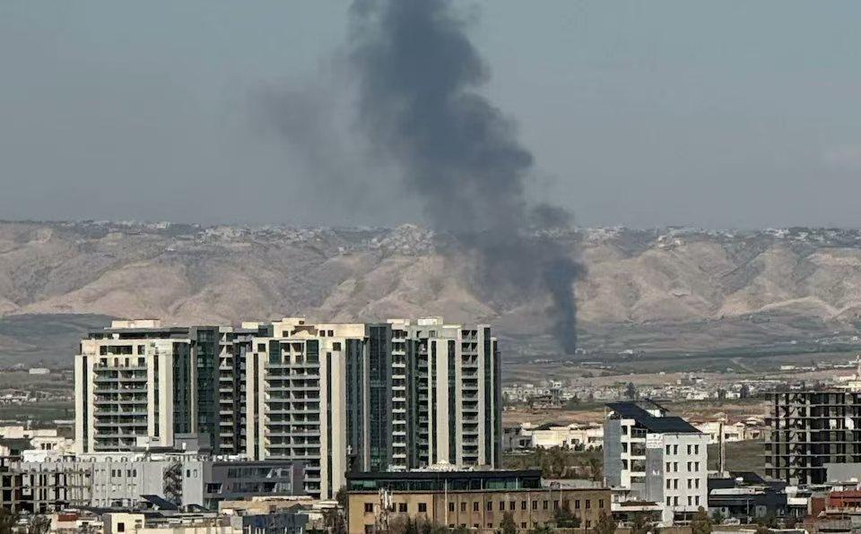 伊拉克的法国军队基地，都被伊朗无人机打了，这是纯粹去挨炸。这次暴露出，不仅是美国