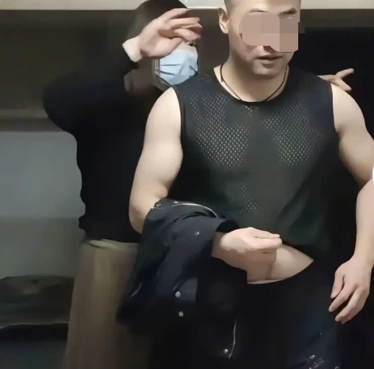 南京38岁男子假扮女性与多人发生关系并偷拍视频，警方通报已刑拘这人叫焦某