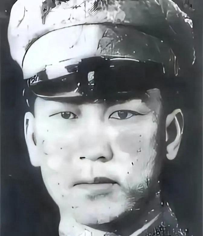 1949年大势已去，国民党将领大多选择死战或起义。唯独120军军长周嘉彬，走出了