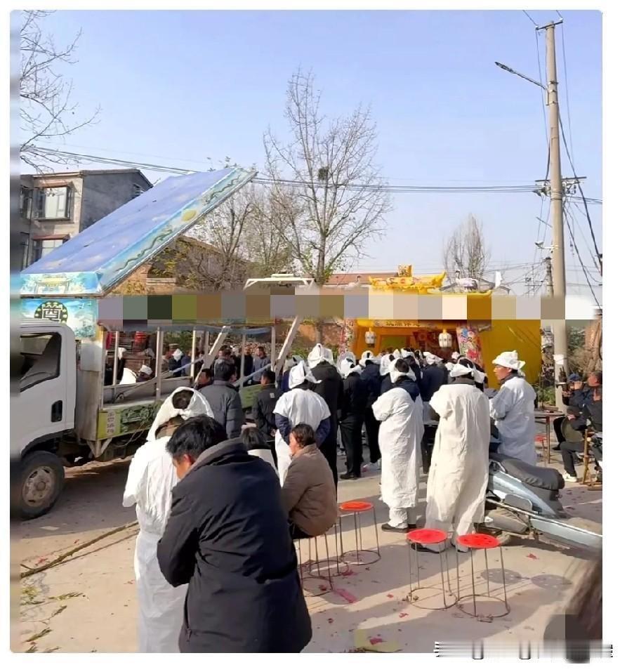 以后这“死不起”的帽子恐怕真要摘掉了！刚看到新规，说是2026年3月30号起，殡