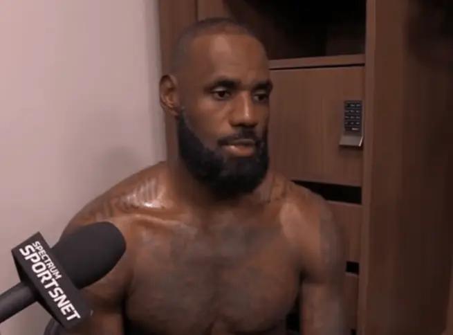 什么！詹姆斯竟然18中8，砍下17分！相信很多人都不相信这是詹姆斯的数据吧！这就