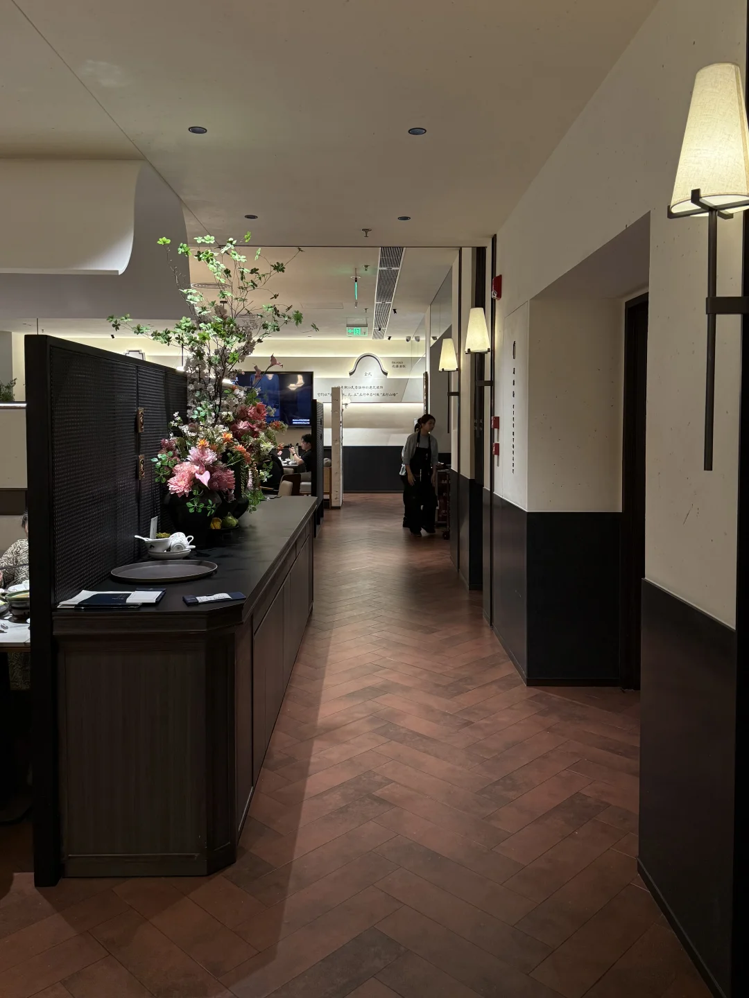 原来广州还有这种老钱风餐厅。。。🥹