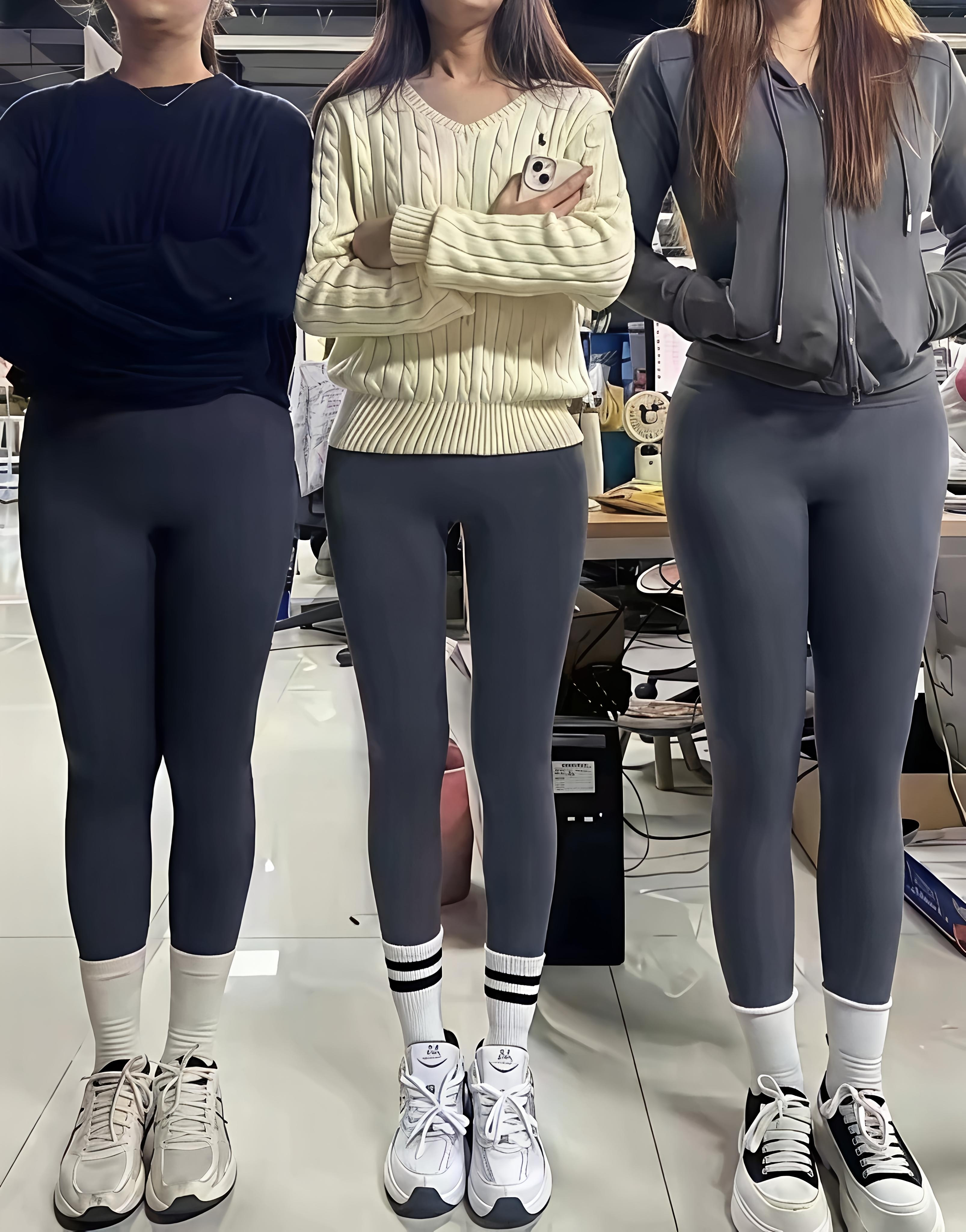 超市碰到三个瑜伽裤，你觉得哪个适合做老婆？