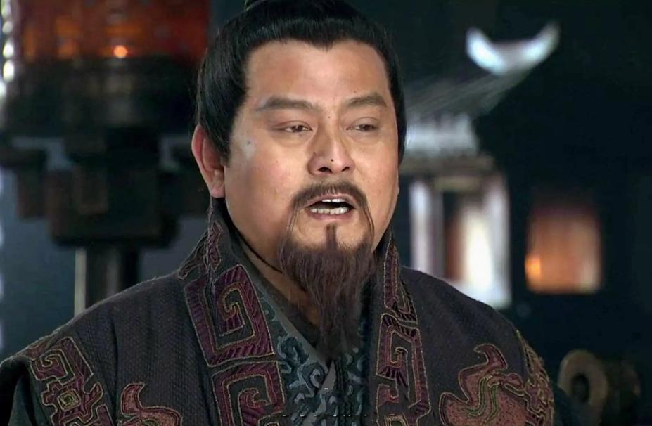 陈平牺牲3000少女，助刘邦突围，悲叹：我家必败于女子！果然灵验陈平用两千女子