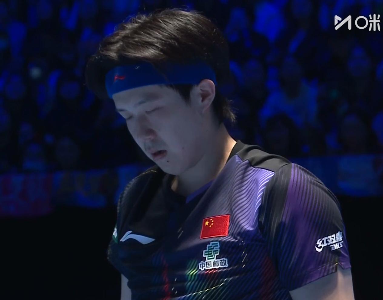 突发！王楚钦对手直接判罚遮挡发球。侯英超：我高看张佑安了，第一局张佑安拧拉