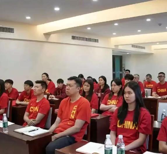 中国女篮早这样做，女篮亚锦赛我们何至于半决赛输给日本女篮！近日，中国男篮的功勋