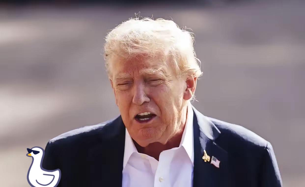 美国喊话中国。特朗普总统最近有点坐不住，直接在和白宫客人的会谈中，当着财政部长贝