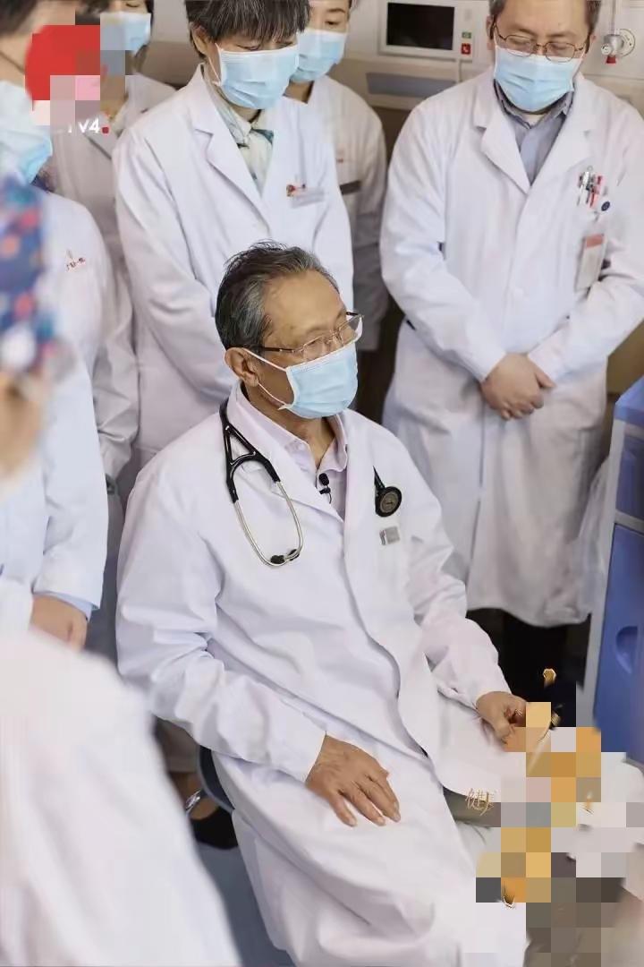 不管你信不信，反正我是信了！年近90岁的钟南山院士，状态依旧在线，他分享的养