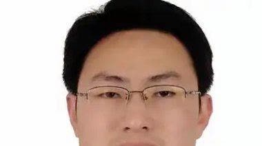 ?毛奇终于被定罪了，贪了1150万，结果判了10年半，罚了100万。这事儿里也没