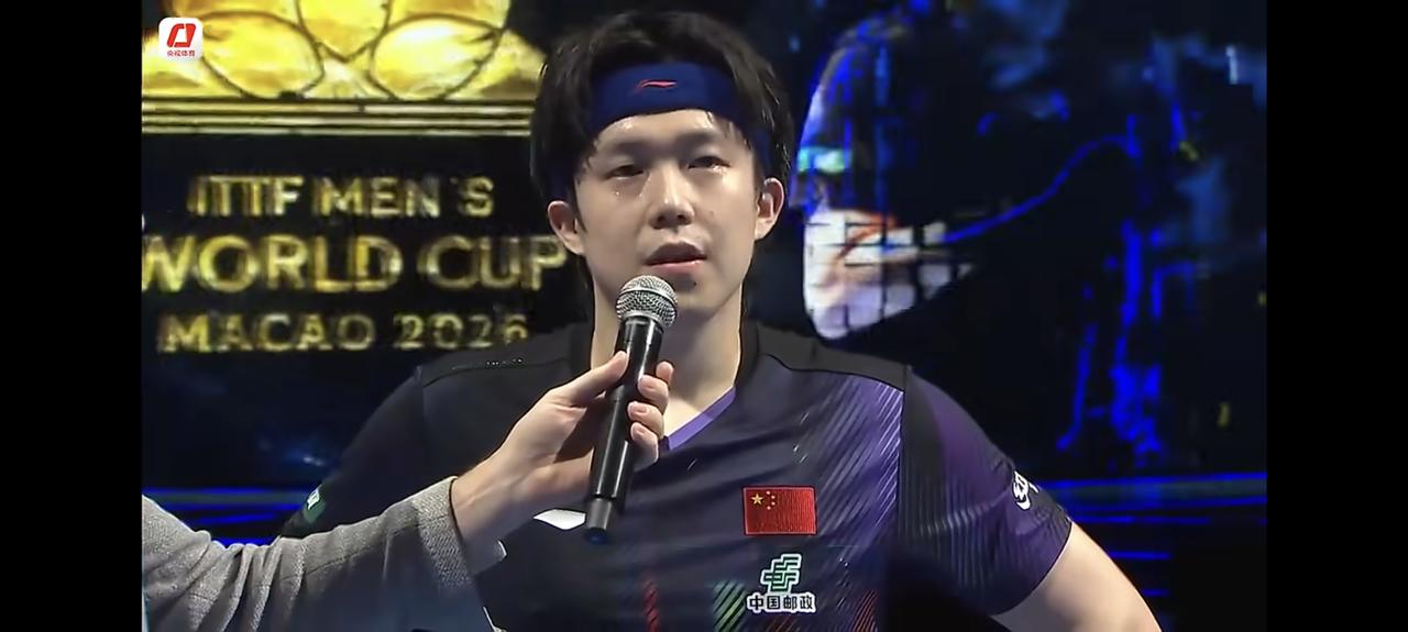 比赛荡气回肠，决胜局打的真是提气啊，日本小将松岛辉空的球风直来直去，速度和力量结