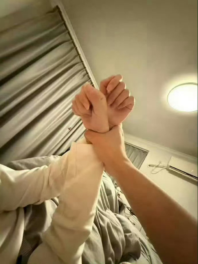 有一个很会的闺蜜是一种什么样的体验？​​​☔​​​