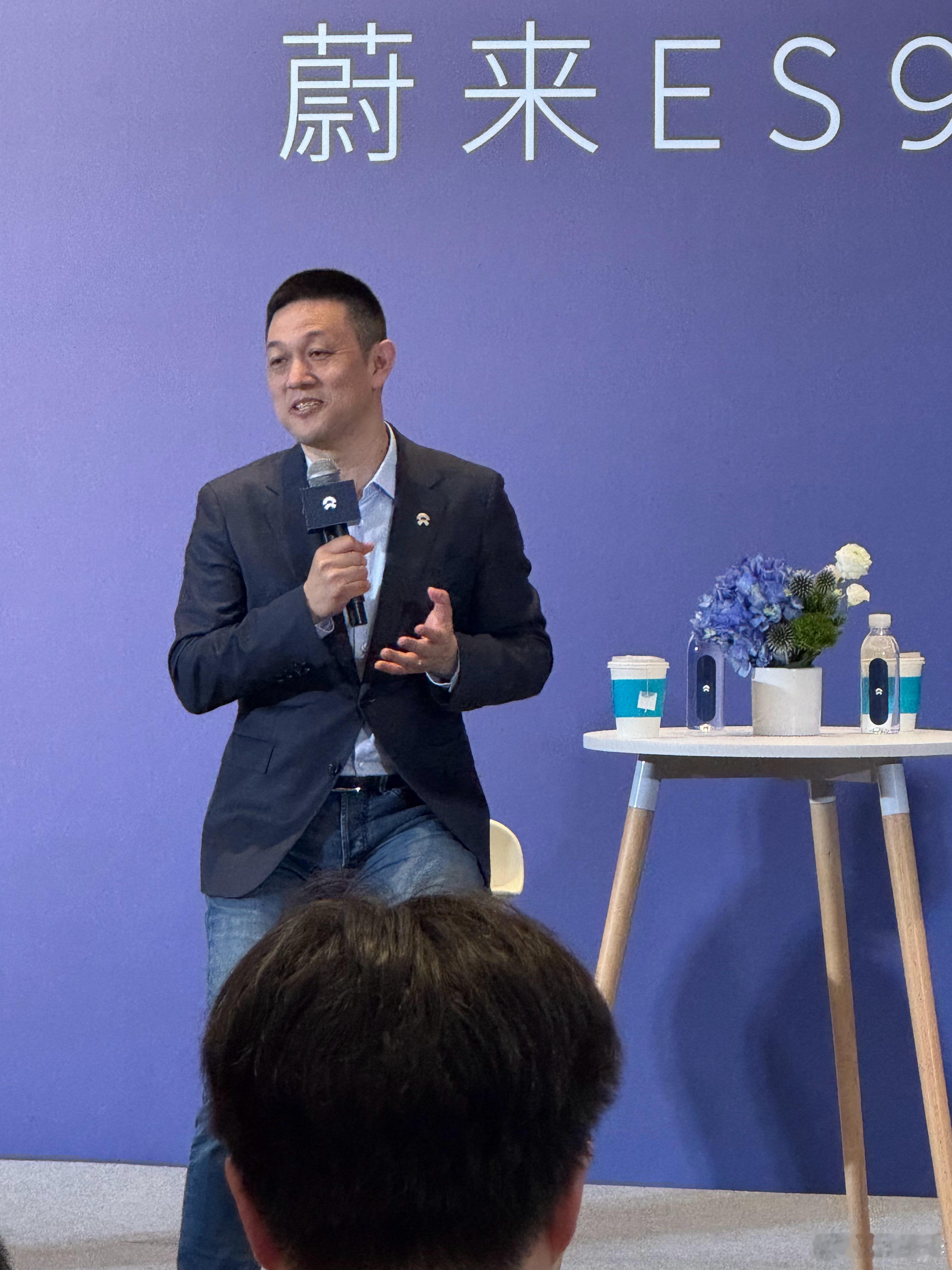 蔚来ES9媒体群访：媒体：后续还会不会有MPV李斌：MPV不会出了，ES9