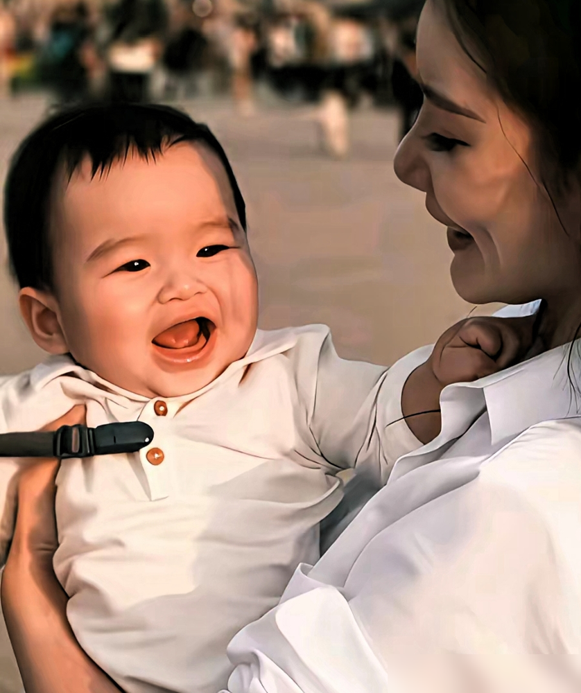 汪小菲这回翻身，靠的是一个奶娃娃。2026年2月，马筱梅生下小七宝，肉嘟嘟的脸一露，评论区直接变了天