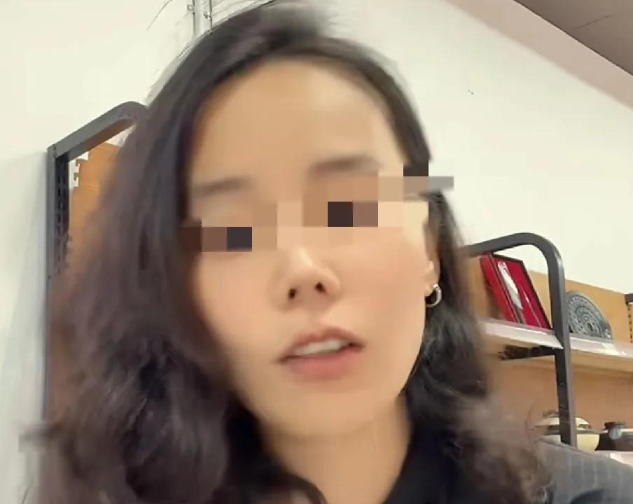 三石惨了，52会她将一个人扛下。那狂嫂直播，替她大娘二伯宣布，52会她们两个有