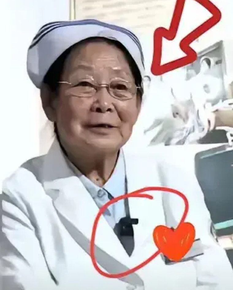 如果她是个医生，100%的人不会骂，只会是一片赞扬之声！说到底，还是职业技术