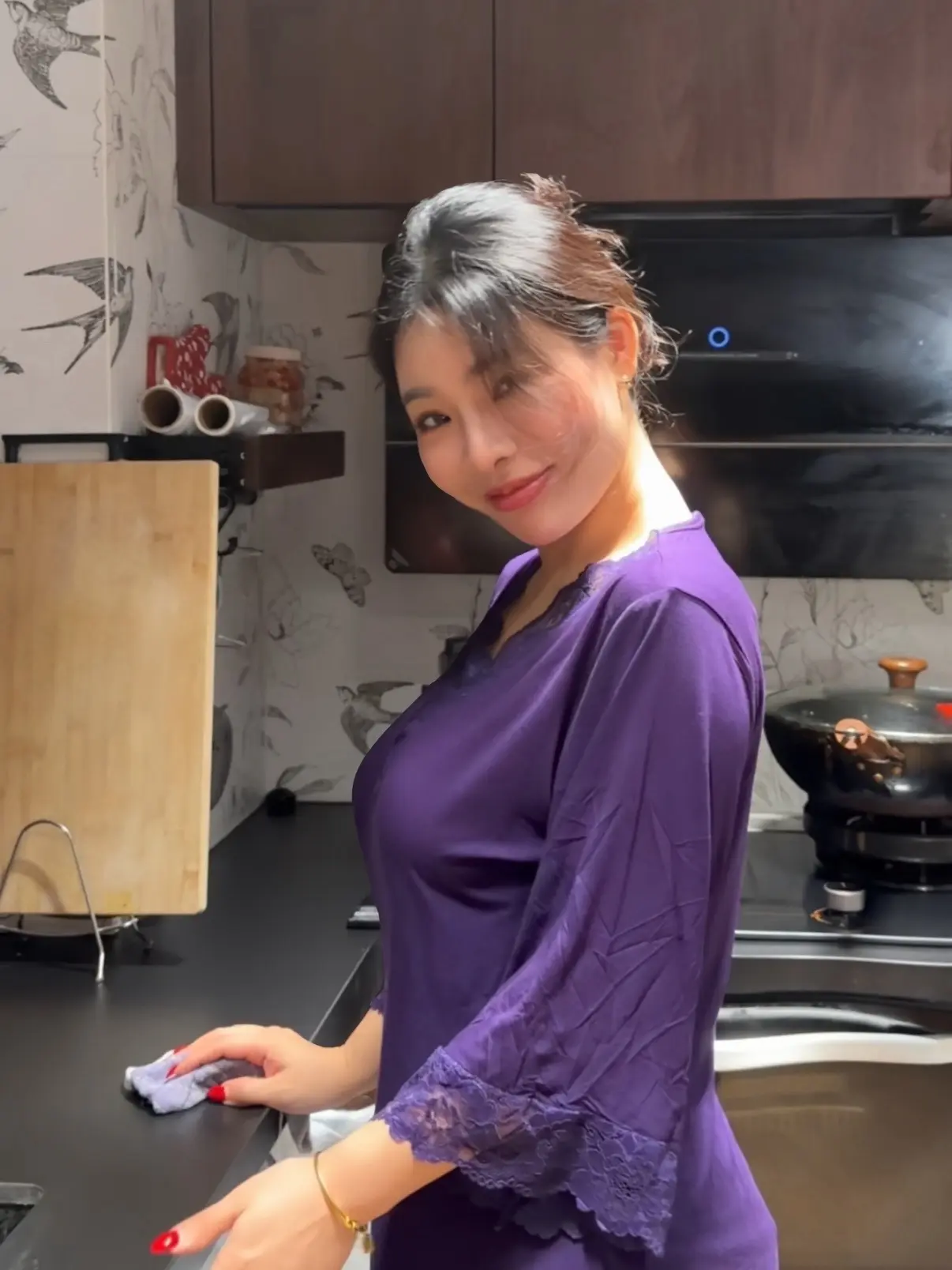 很多人经常看见我拍总在厨房里，以为我是一个对饮食十分讲究、顿顿都要精心...